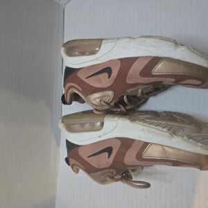 Nike Air Max Sneakers in‎ Brown and White